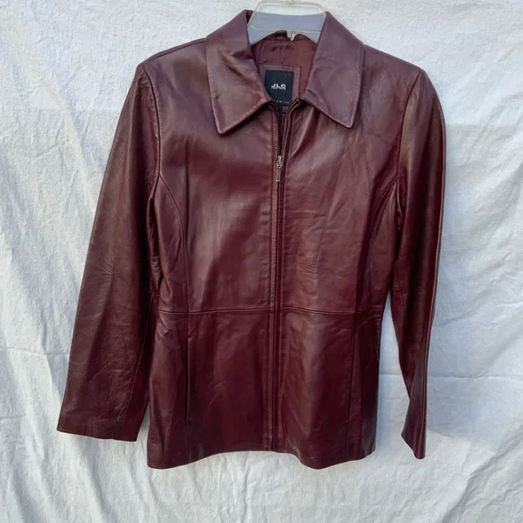Elegant Burgundy Leather Jacket - Picture 1 of 3